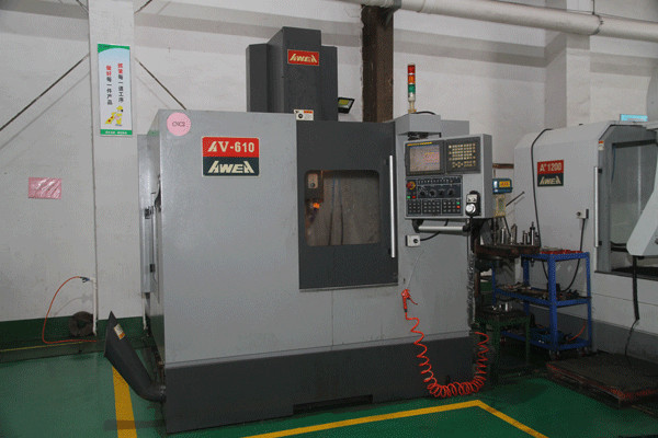 Taiwan-AWEA-CNC-koneistuskeskus